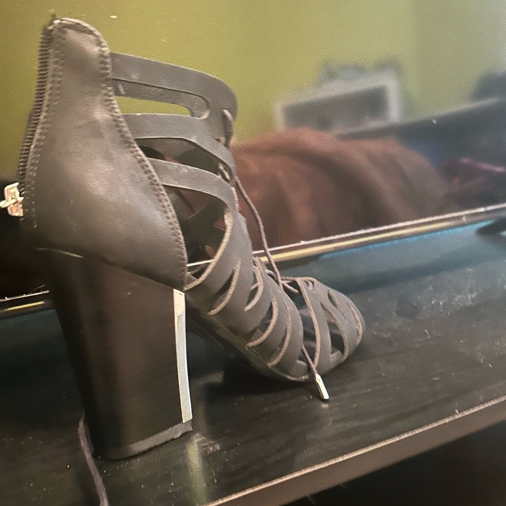 Black Heels! - image 2